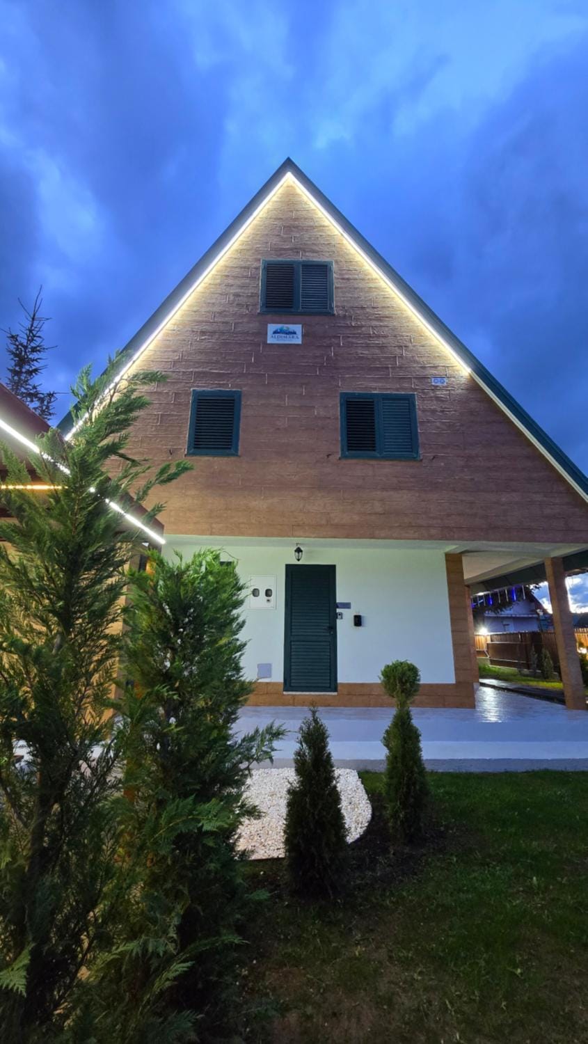 Property building, Garden, Garden view