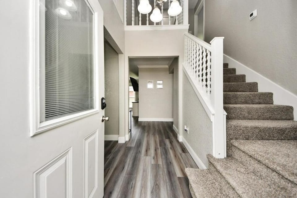 Lake Conroe & Golf Nearby in Quiet Conroe Neighborhood House in Conroe