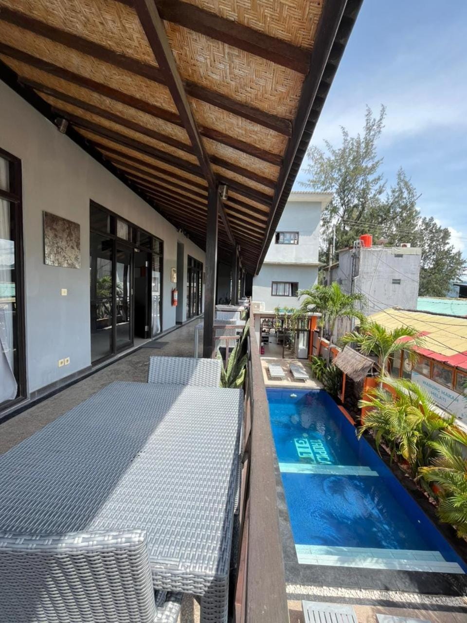 Pool view, Swimming pool, sunbed