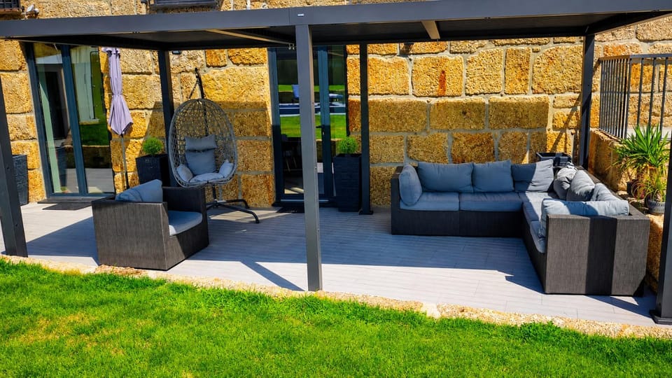 Azemeira's Country House House in Porto District