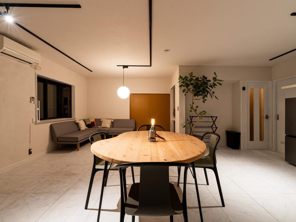 Living room, Dining area