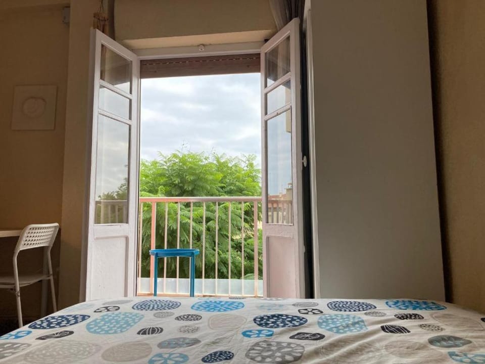 Mediterráneo Rooms Shared Flat 7min Beach Las Arenas rent more 10 days Apartment in Valencia