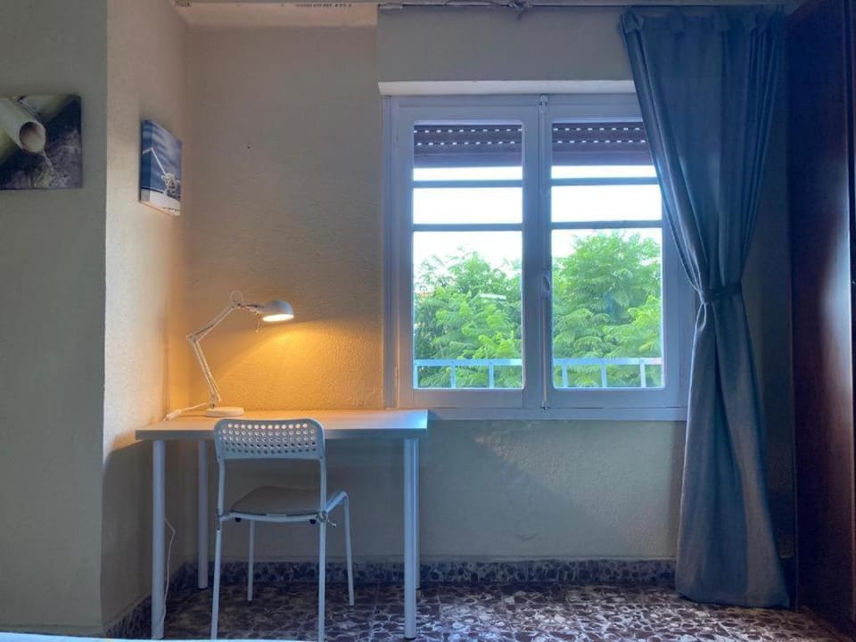 Mediterráneo Rooms Shared Flat 7min Beach Las Arenas rent more 10 days Apartment in Valencia