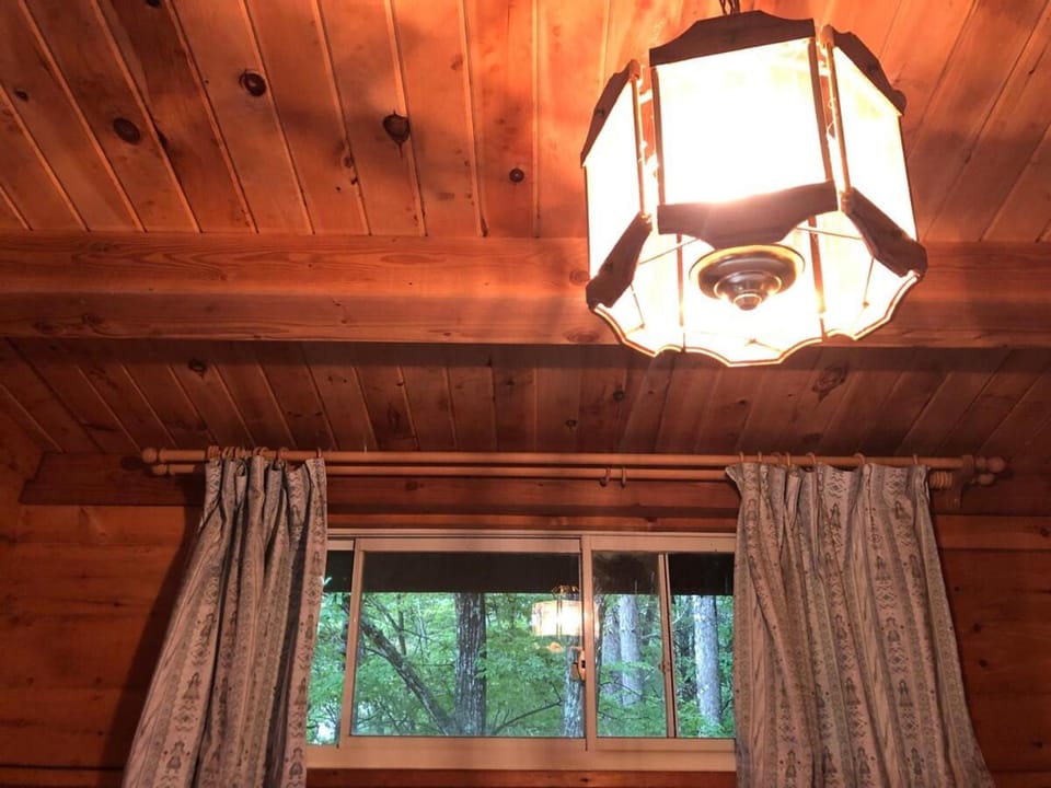 Cozy time in the forest 霖莊 House in Nagano Prefecture