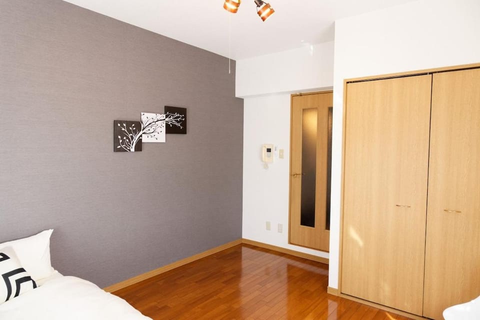 G71 駅徒歩3分 クールでおしゃれ4人可 名古屋駅1駅 Wi-Fi無料 3min walk from metro Wi-Fi Free Apartment in Nagoya