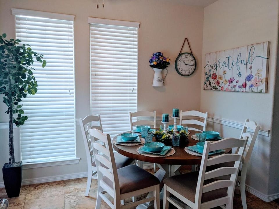 Decorative detail, Dining area
