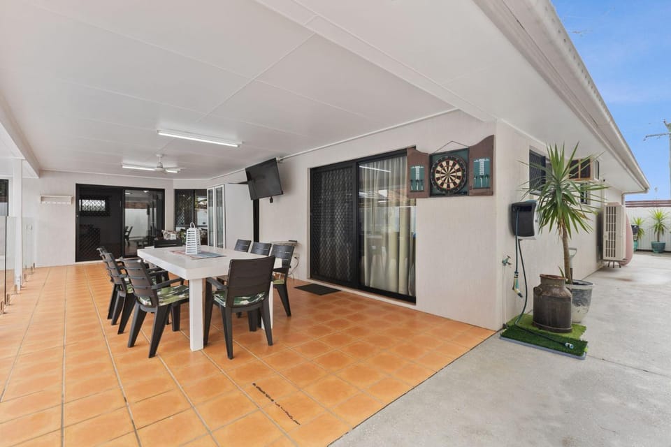 6 Cypress Avenue - Rainbow Beach. Pool. Pets. Aircon.Wifi House in Rainbow Beach