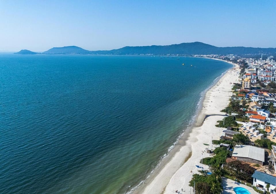 C115 Charmoso apartamento de 1 quarto no Merit Plaza Apartment in Florianopolis