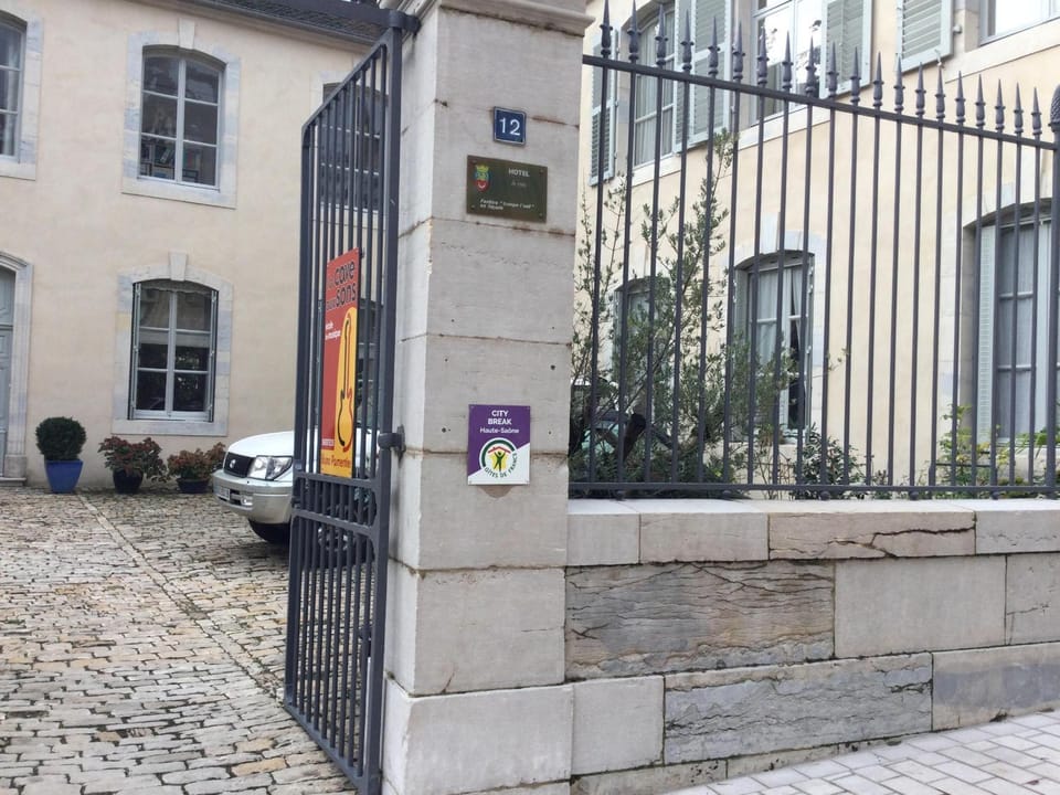 Appartement charmant au cœur de Vesoul avec parking privé - FR-1-583-509 House in Bourgogne-Franche-Comté