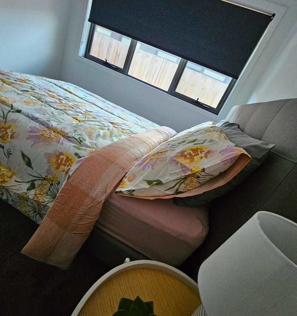 Luxury New furnished George Town home near MTB trails aircon WIFI Apartment in Tasmania