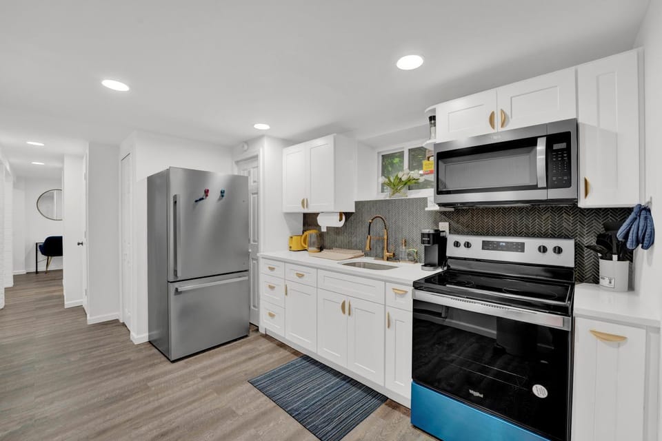 Kitchen or kitchenette, oven, stove, toaster