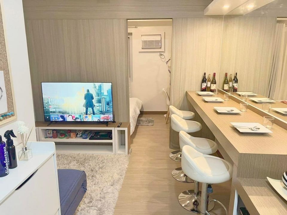 TV and multimedia, Dining area, air conditioner