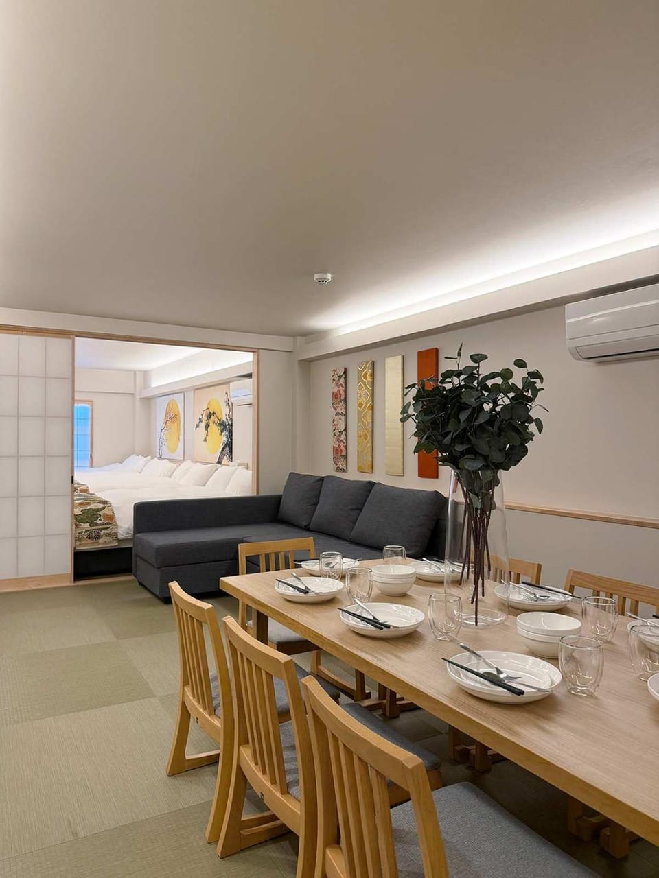 Living room, Dining area