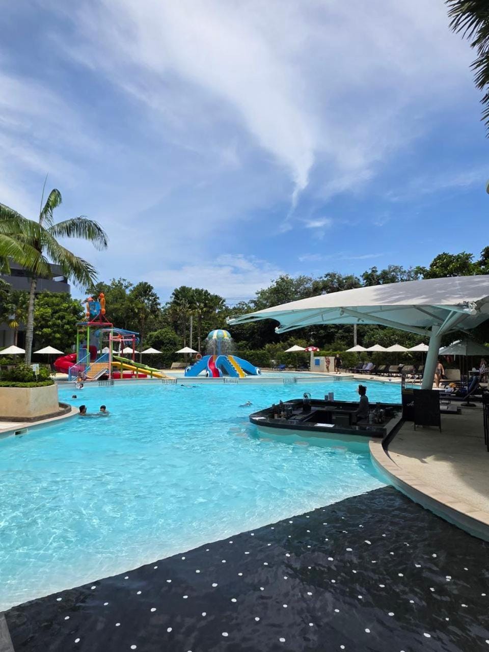 Day, Pool view, Swimming pool, sunbed