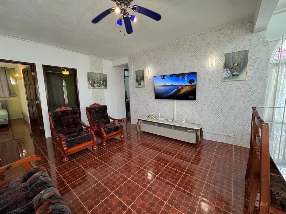 Communal lounge/ TV room, Living room