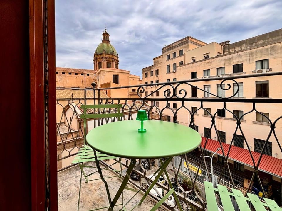 View (from property/room), Balcony/Terrace