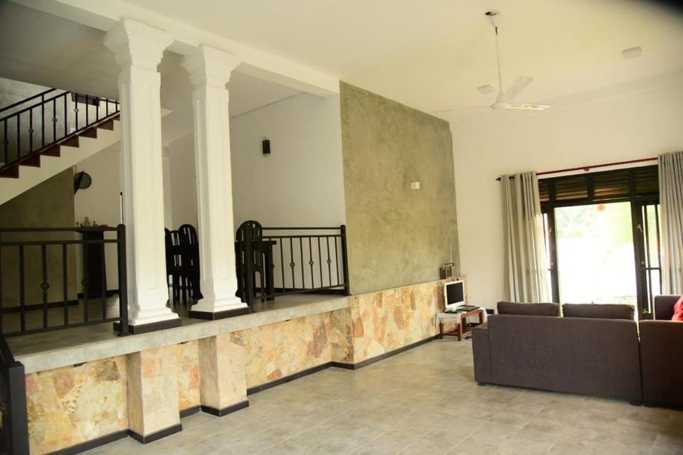 Tranquile Viwe Apartment in Hikkaduwa