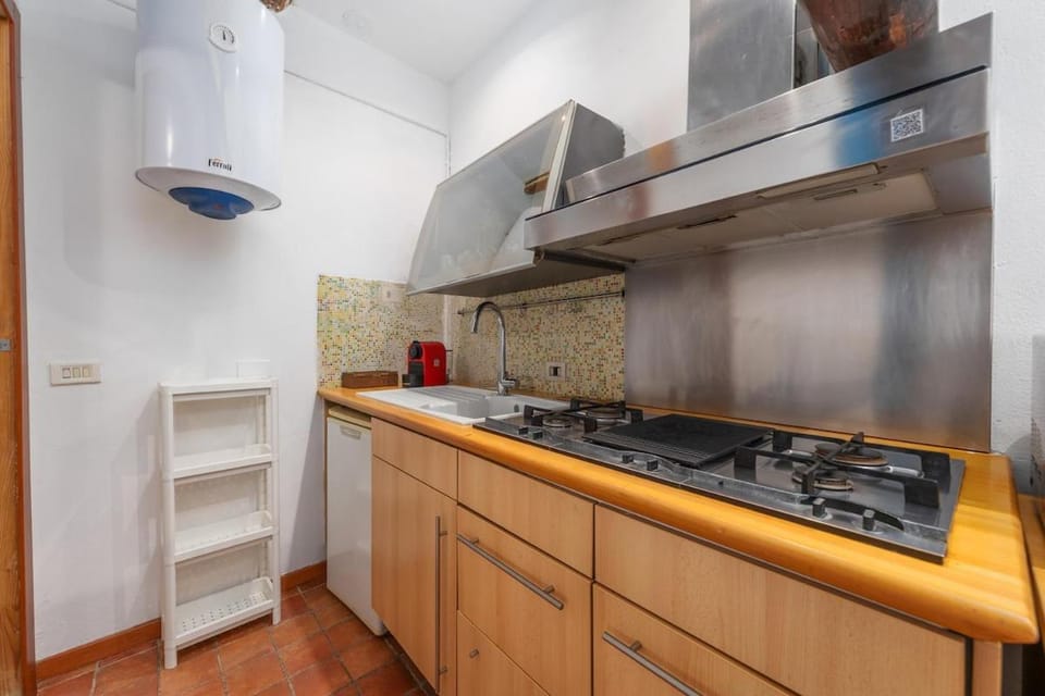 Easy Parking - 1 min from Bus to San Siro Stadium - Air Conditioning Apartment in Milan