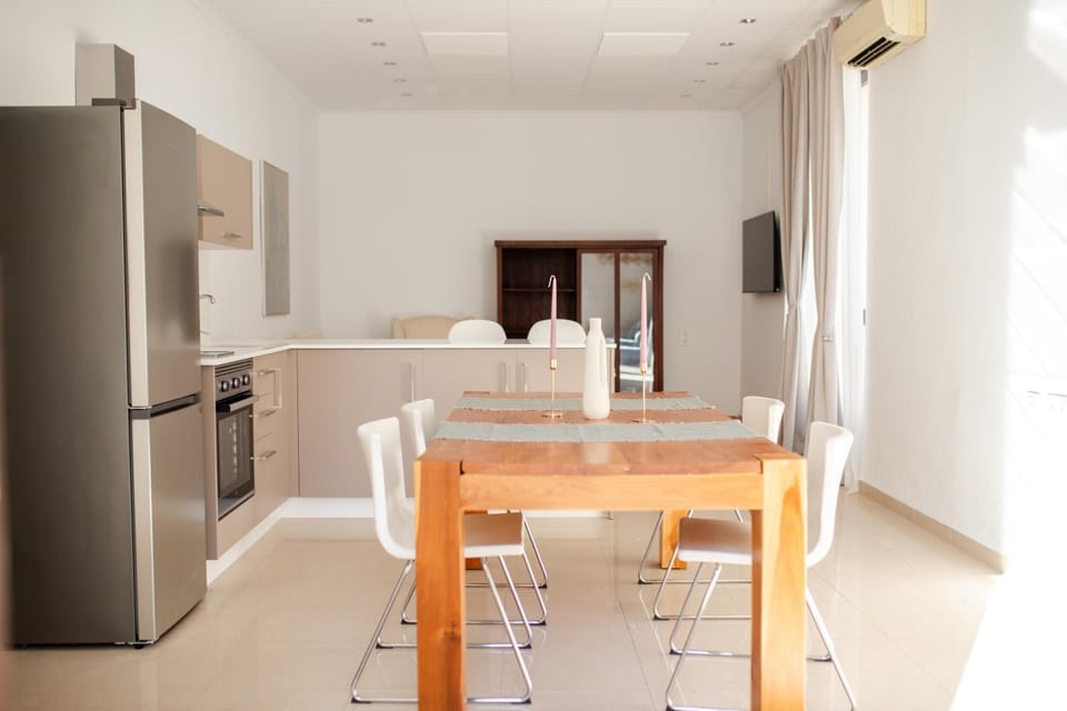 Living room, Lounge or bar