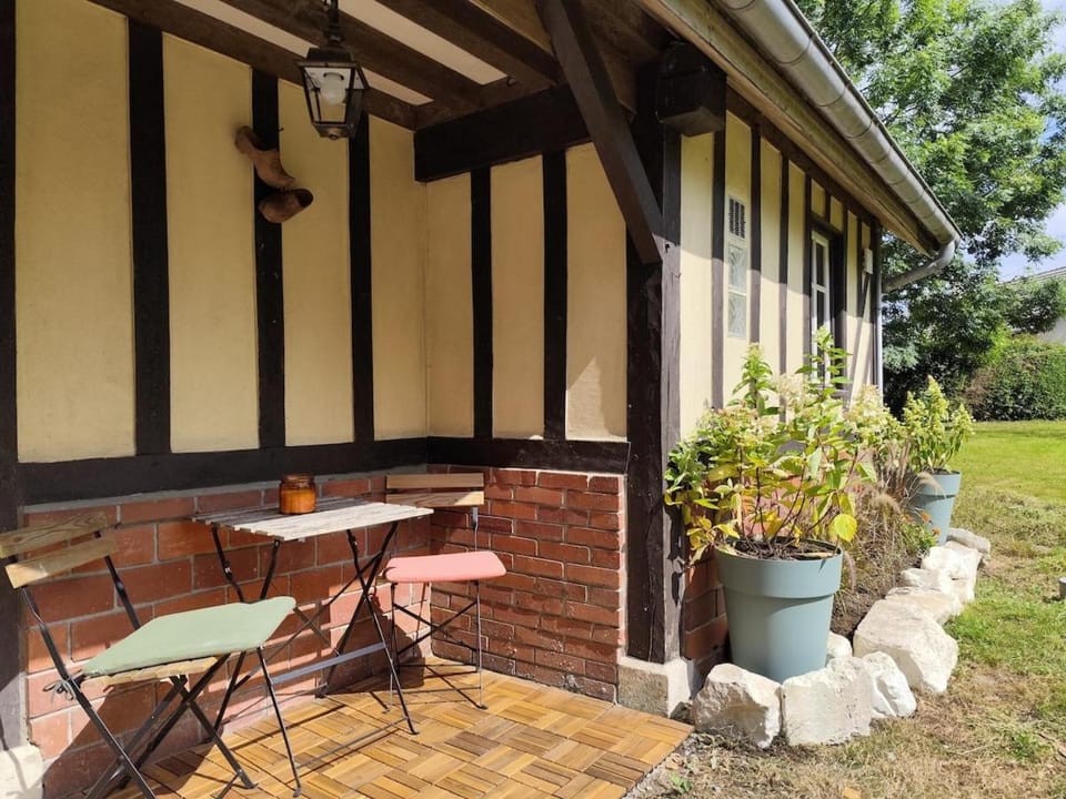 Le refuge arboré House in Normandy