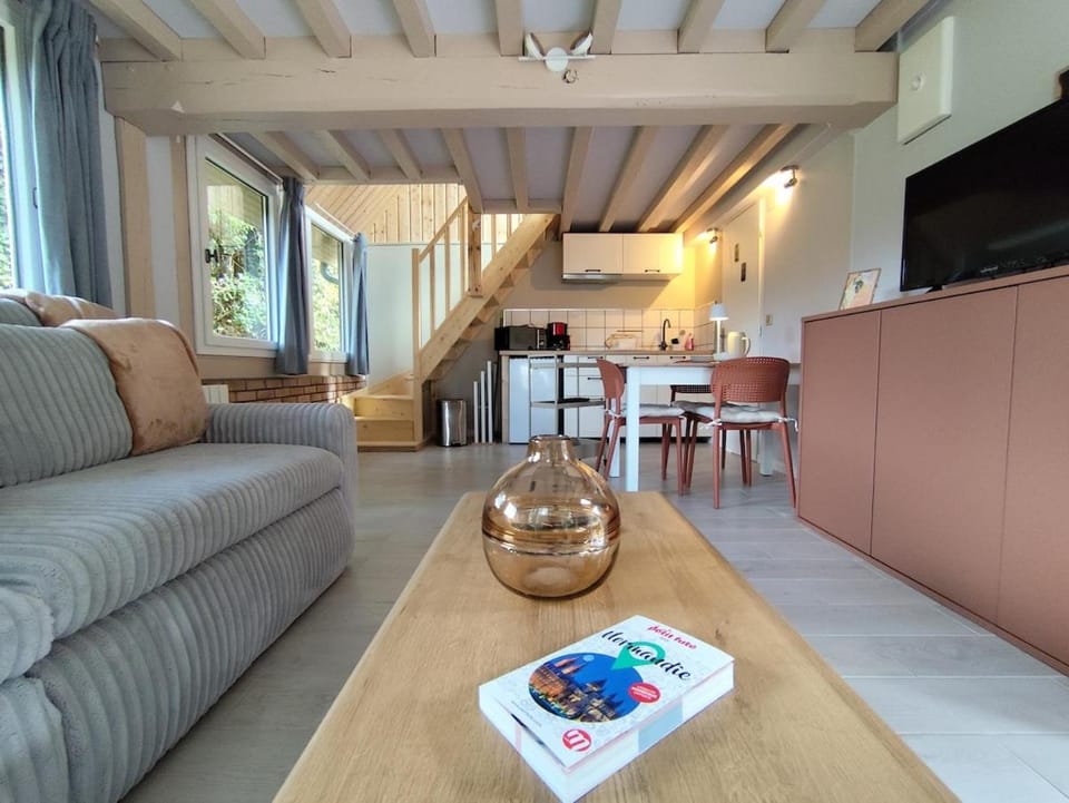 Le refuge arboré House in Normandy