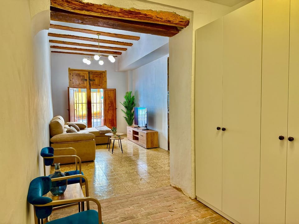 Communal lounge/ TV room, Living room