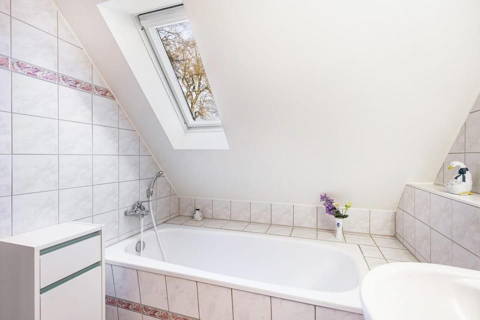 Property building, Bathroom, Living room