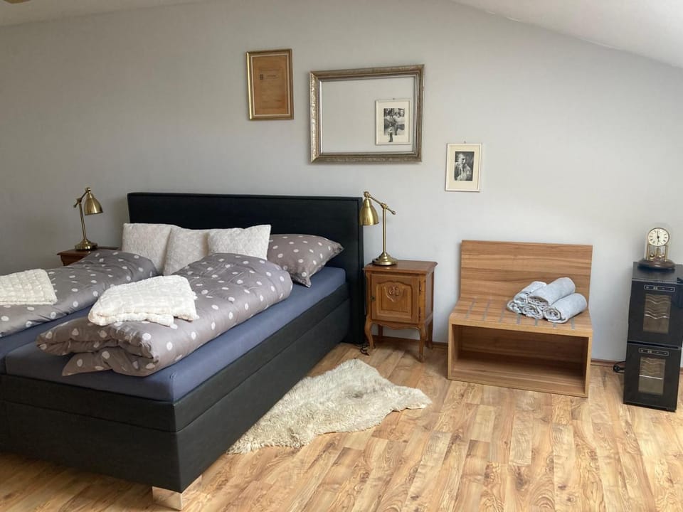 Bed, Bedroom