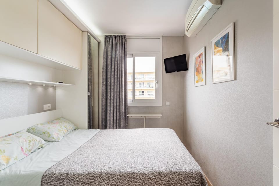 Property building, Living room, Bedroom