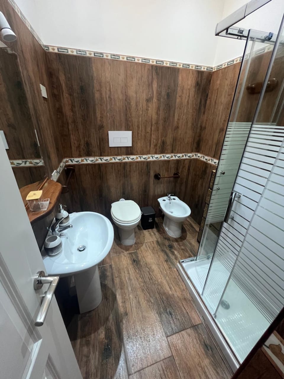 Shower, Bathroom, bidet