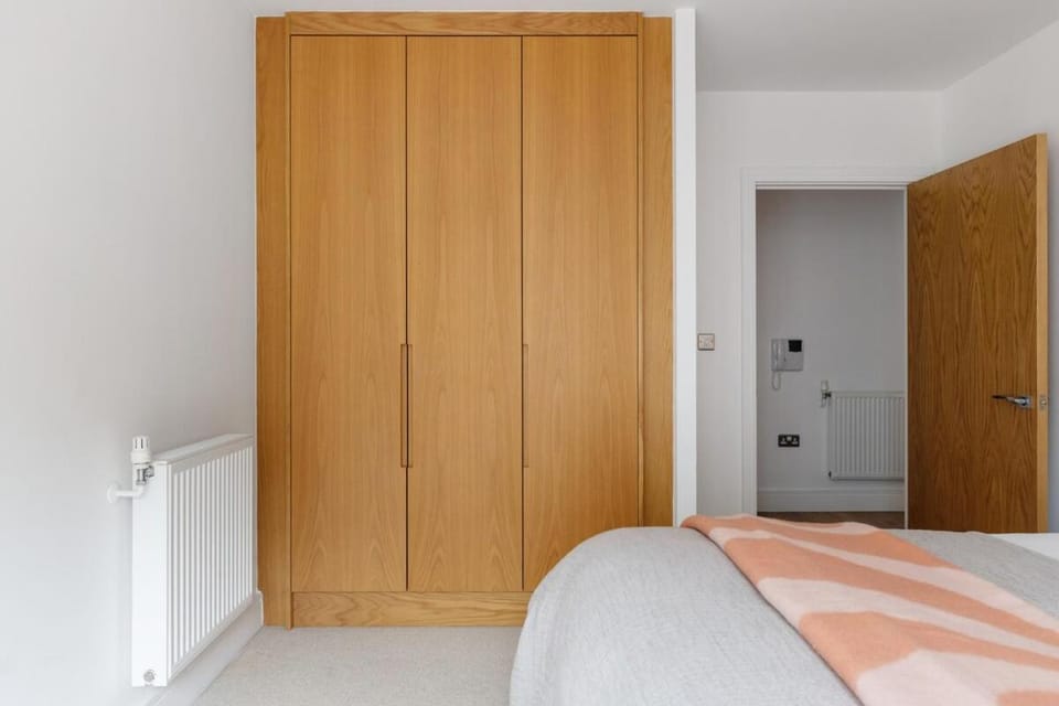 Luxury Apartment - 5 Mins to Canary Wharf & Excel Apartment in London