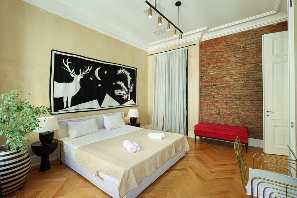 Central Luxury Stylish 1-BR Apartment - By Wehost Apartment in Tbilisi, Georgia