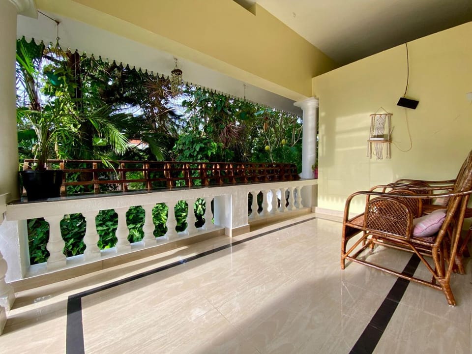 Mango Villa Guesthouse Varkala - A Garden Home Bed and Breakfast in Varkala