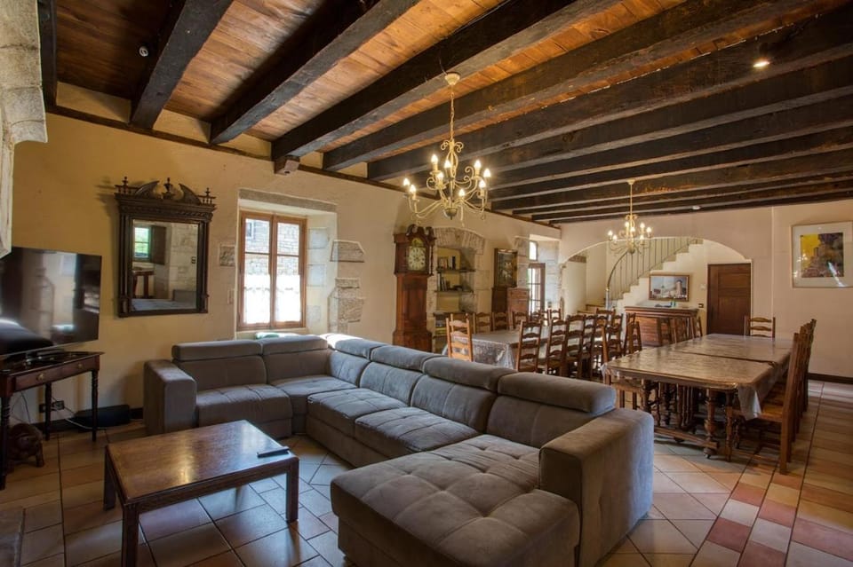 Communal lounge/ TV room, TV and multimedia, Living room, Seating area
