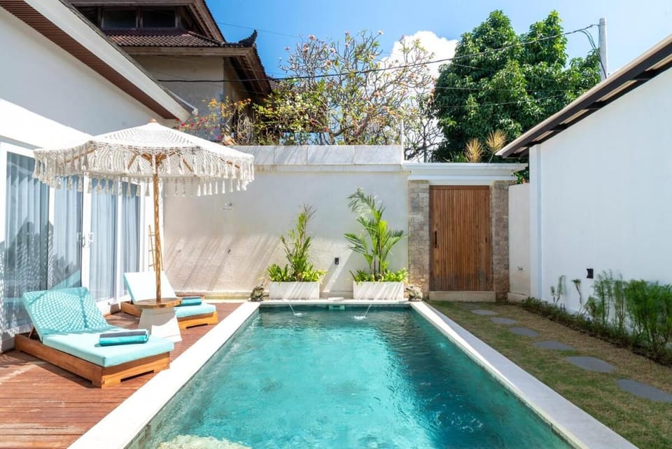 Villa Family 3 Bedrooms Villa in Denpasar
