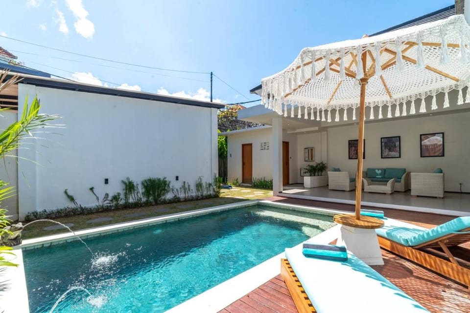 Villa Family 3 Bedrooms Villa in Denpasar