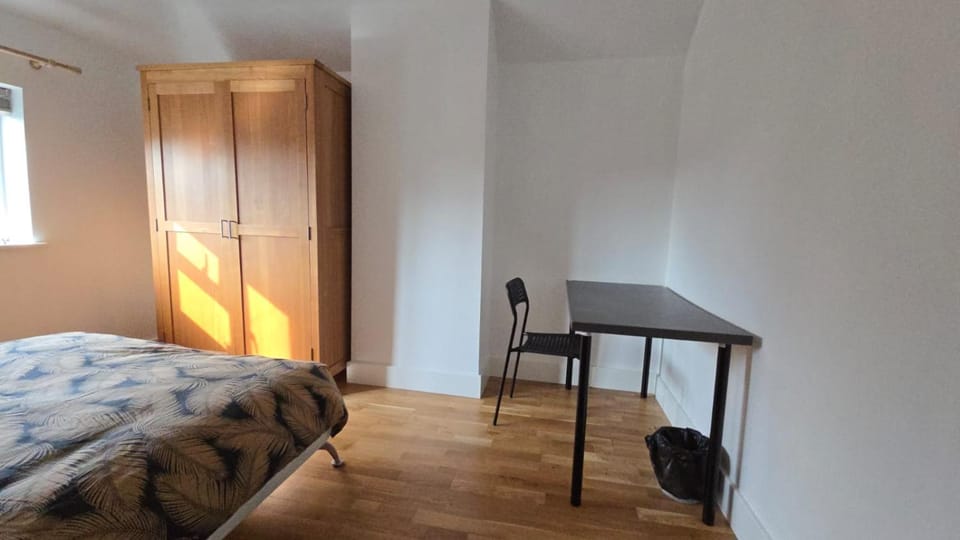 Bed, Bedroom, wardrobe