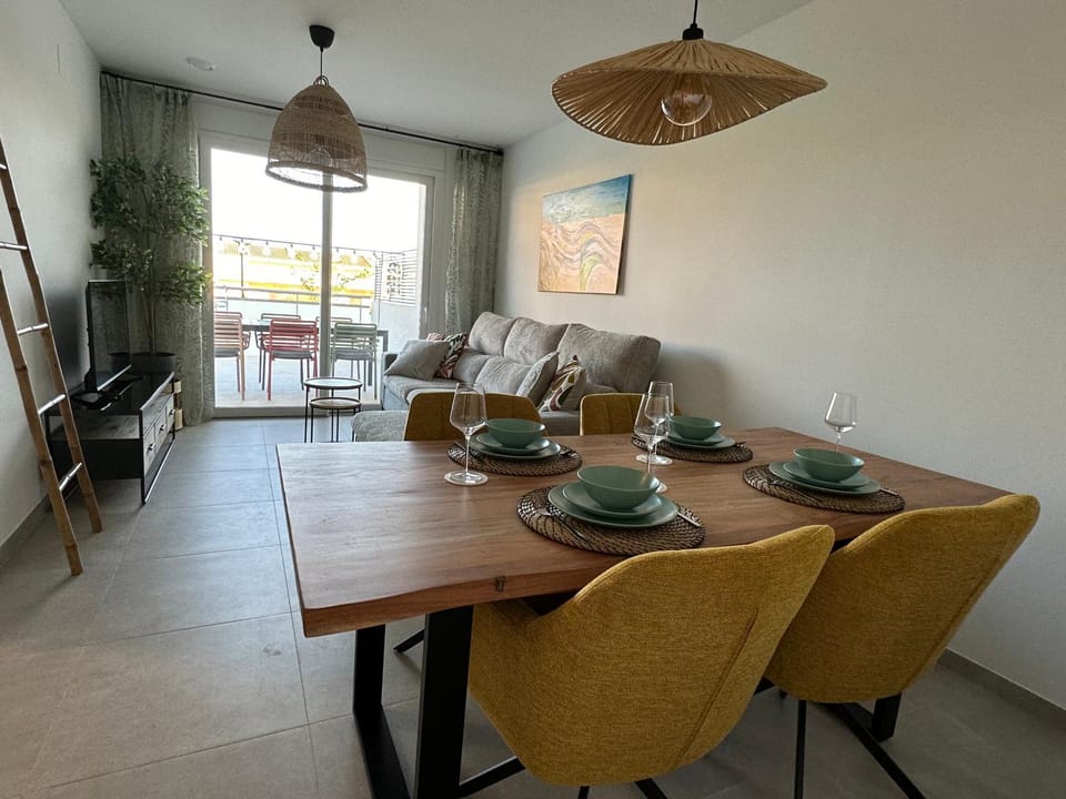 Living room, Dining area