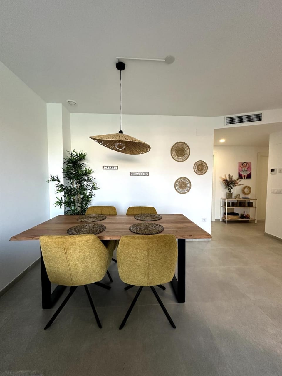 Living room, Dining area