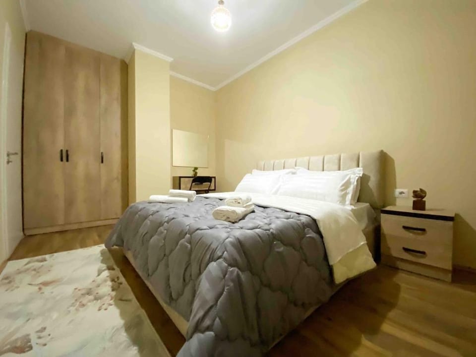 JO-AL City Center Apartment in Tirana