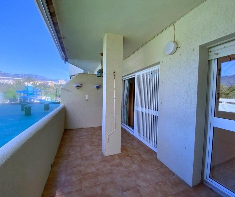 NT Sunny Benalbeach Escape Pools and Beach Apartment in Benalmadena