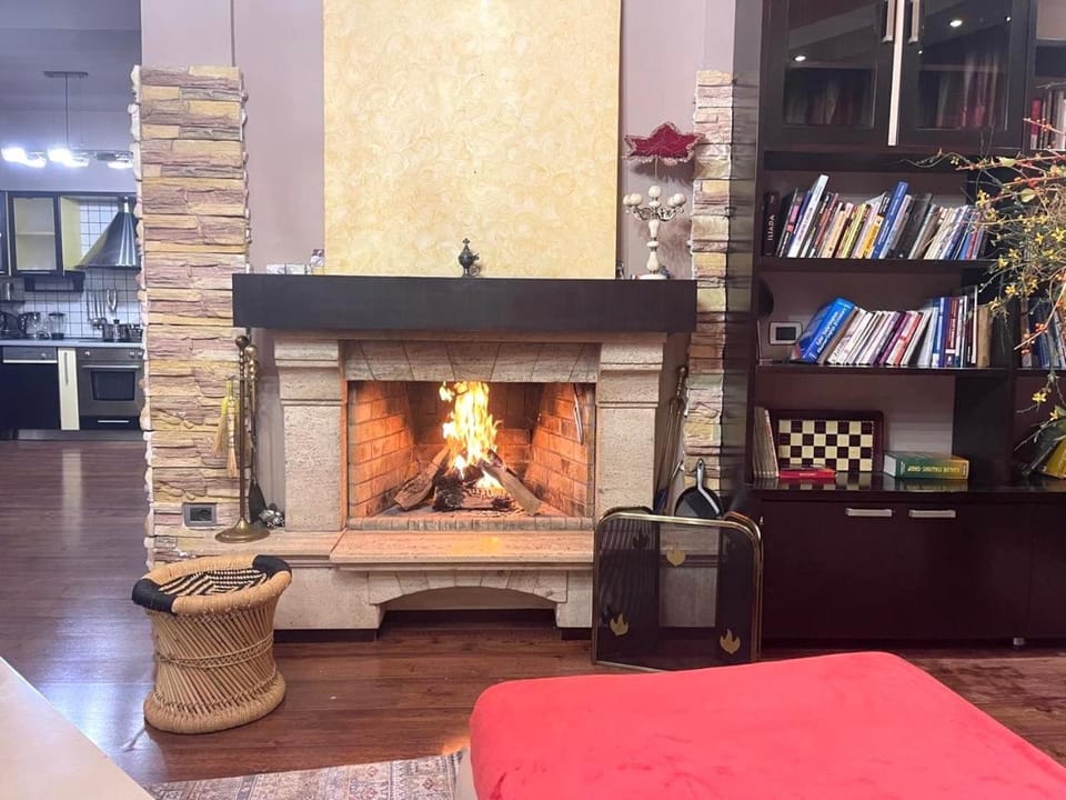 Luxury Free Parking Apartment - City Center Apartment in Tirana