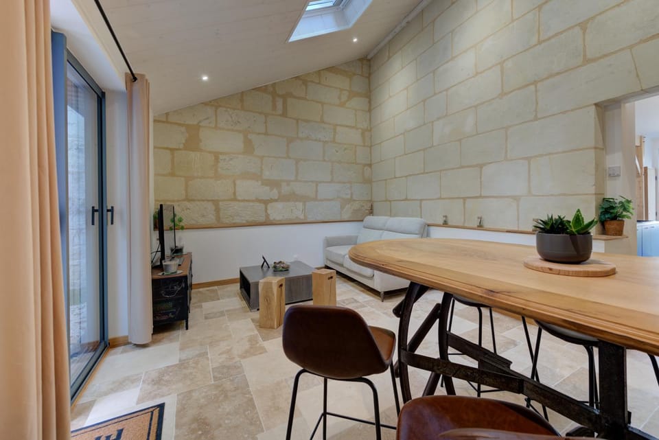 Living room, Meals