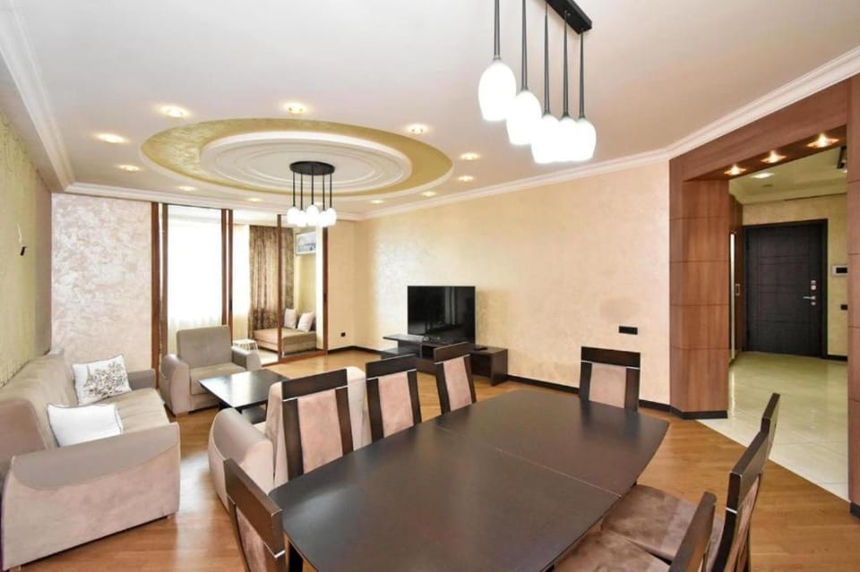 TV and multimedia, Living room, Dining area