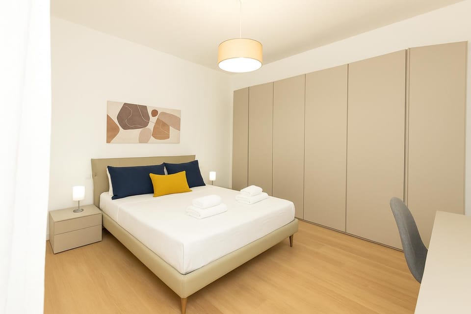Bed, Photo of the whole room, Bedroom, wardrobe