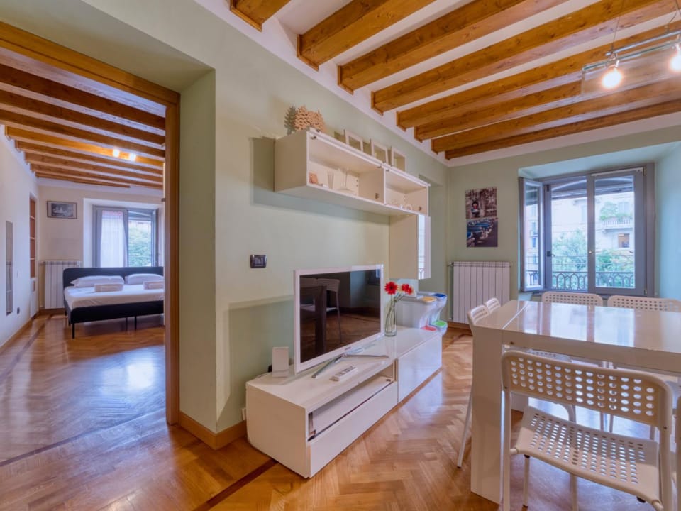 Bed, TV and multimedia, Living room, Bedroom