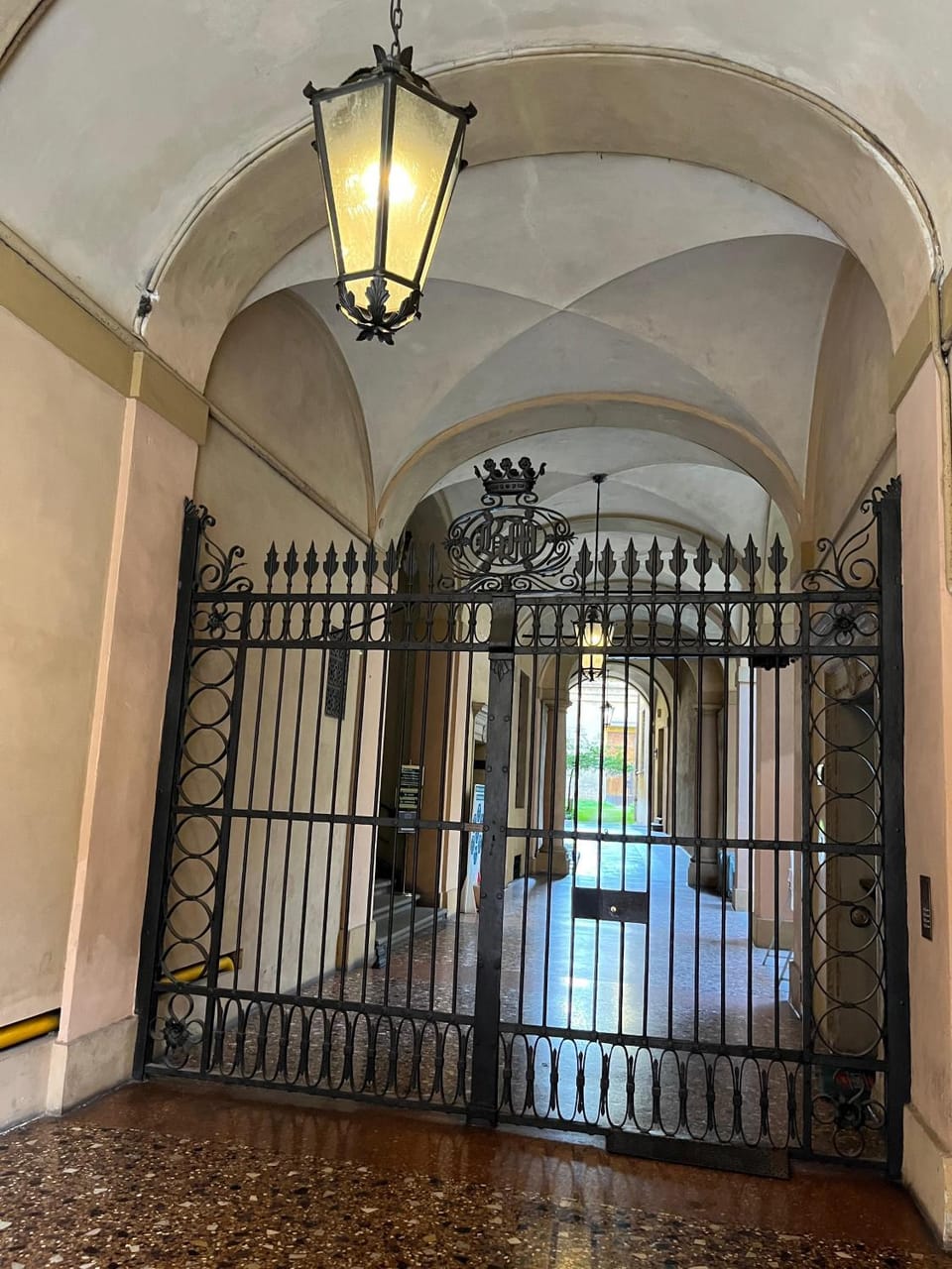Facade/entrance, Internal: Not applicable to any particular room