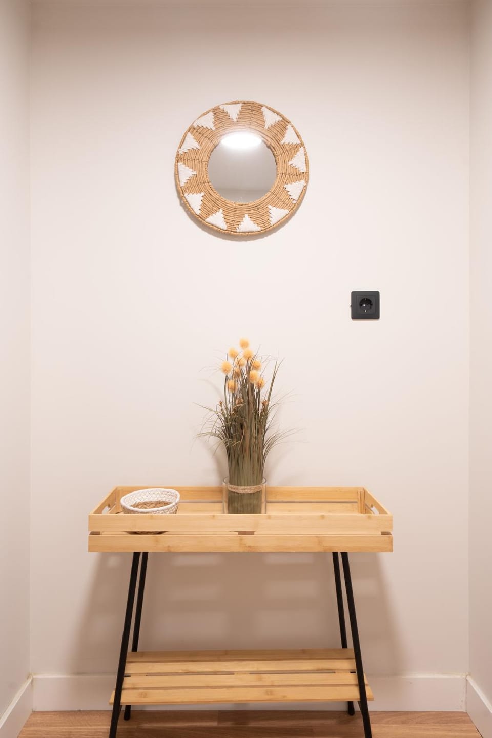 Stylish 2BR Apt, Rooftop with Sauna & Views, Gym Apartment in Athens