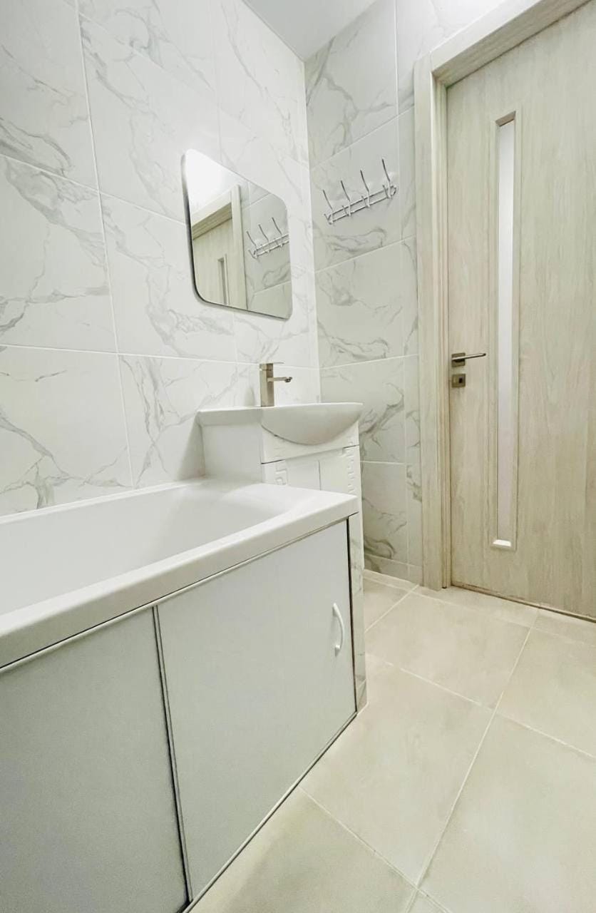 new apartment near the center квартира в новому будинку поруч з центром Apartment in Ukraine