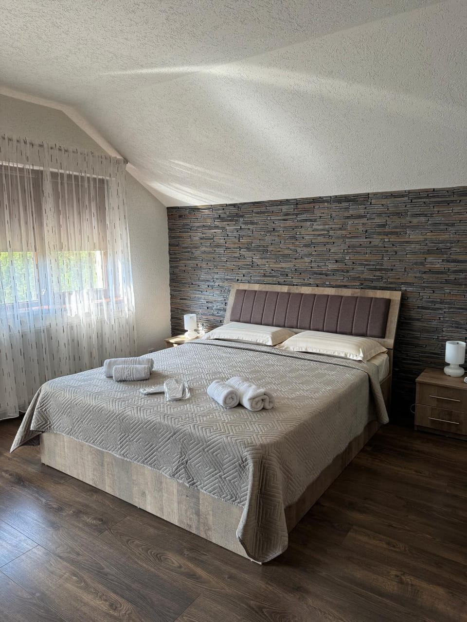 Casa Linda Apartment in Romania